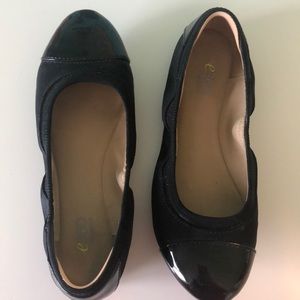 Black Ballet Flats